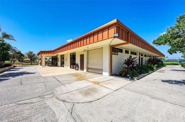 4906 PERIDIA BOULEVARD E, Bradenton, FL 34203