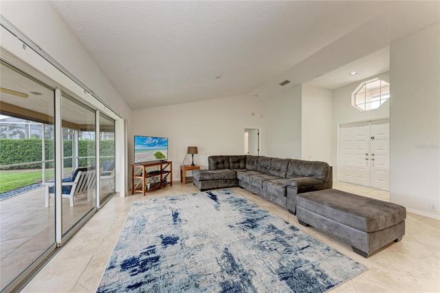 4906 PERIDIA BOULEVARD E, Bradenton, FL 34203