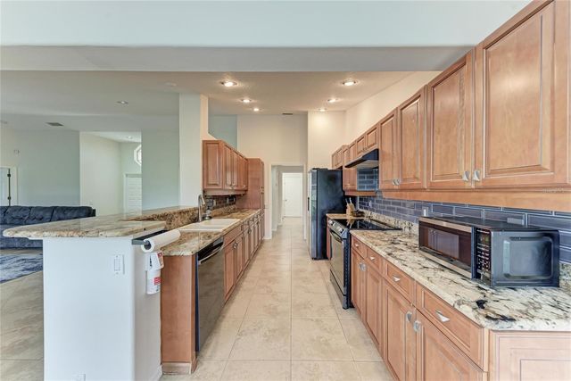 4906 PERIDIA BOULEVARD E, Bradenton, FL 34203