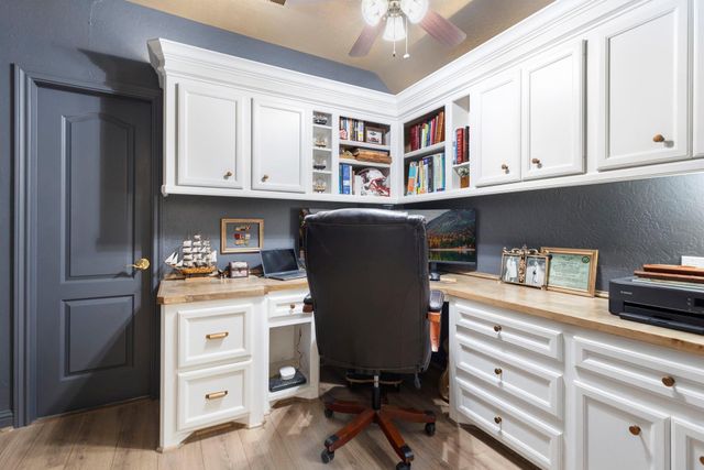 3061 W Bentwater Drive, Montgomery, TX 77356