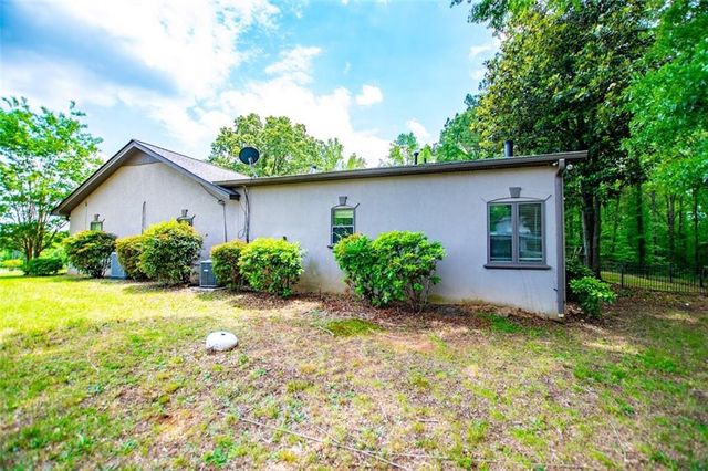 1050 Denton Road, Douglasville, GA 30134