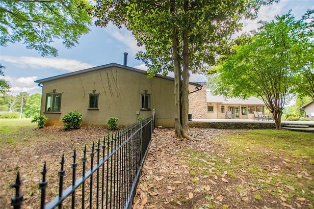 1050 Denton Road, Douglasville, GA 30134