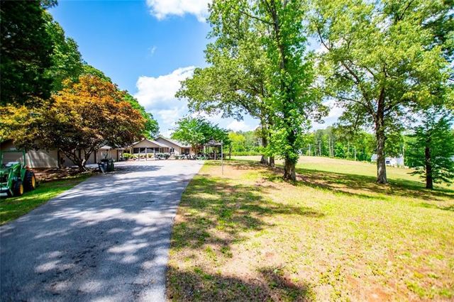 1050 Denton Road, Douglasville, GA 30134