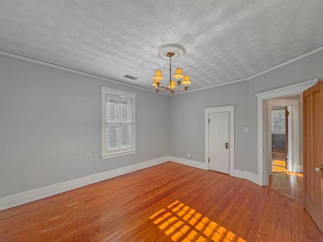 1867 COWDEN AVE, Memphis, TN 38104