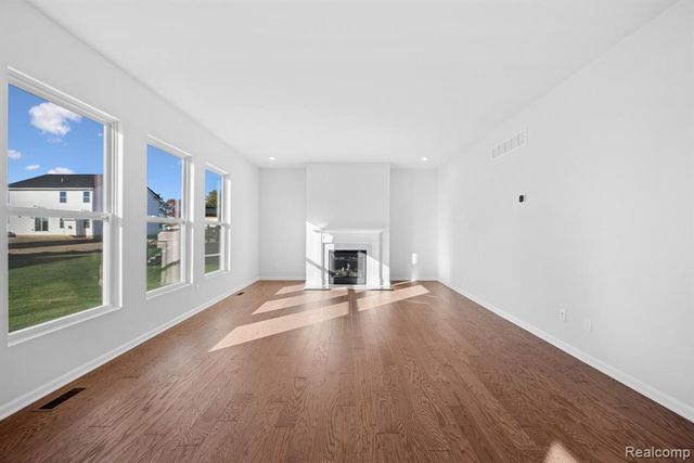 27151 Gallop Way, Saline, MI 48176