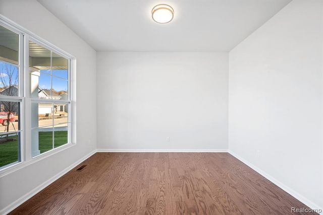 27151 Gallop Way, Saline, MI 48176