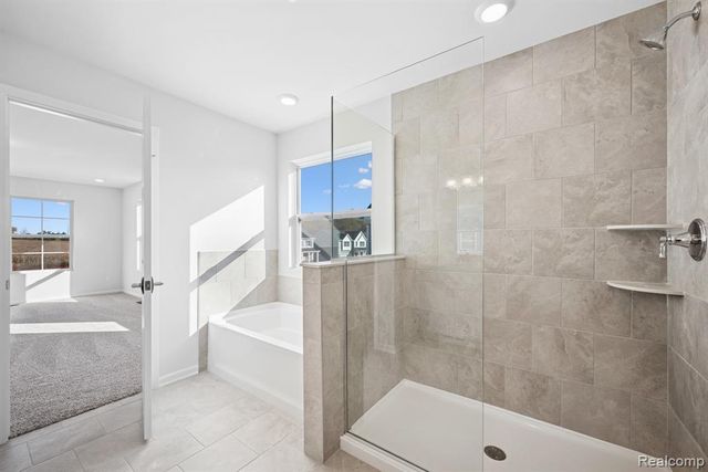 27151 Gallop Way, Saline, MI 48176