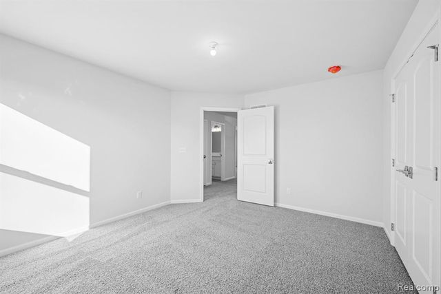 27151 Gallop Way, Saline, MI 48176