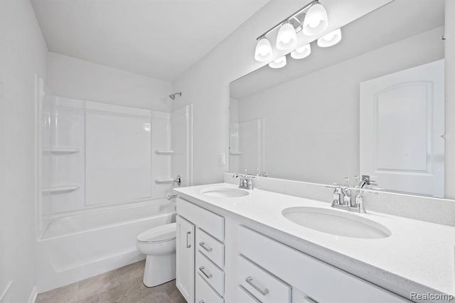 27151 Gallop Way, Saline, MI 48176