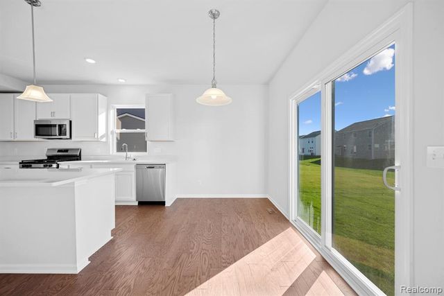 27151 Gallop Way, Saline, MI 48176