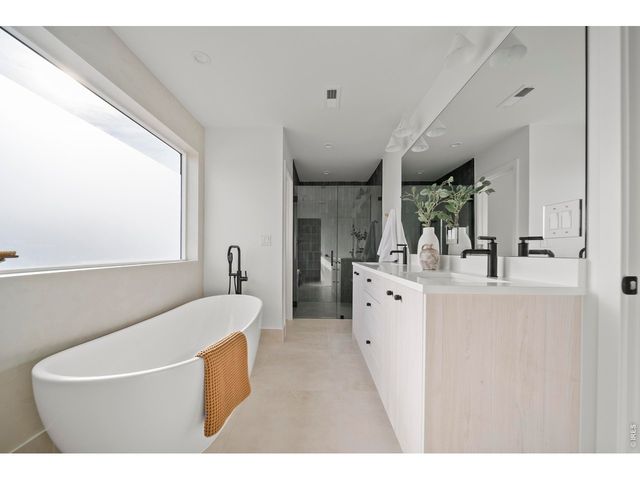 2359 S Bannock St, Denver, CO 80223