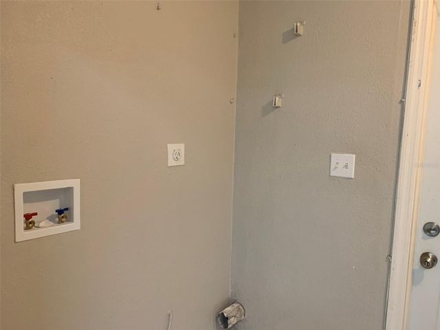 3756 AMHERST WAY 1, Sarasota, FL 34232