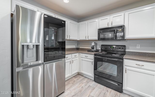 5996 S Sweet Birch Lane, Tucson, AZ 85747