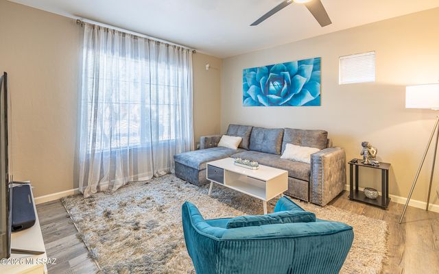 5996 S Sweet Birch Lane, Tucson, AZ 85747