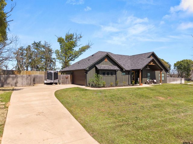 15273 Madison Ln, Lindale, TX 75771