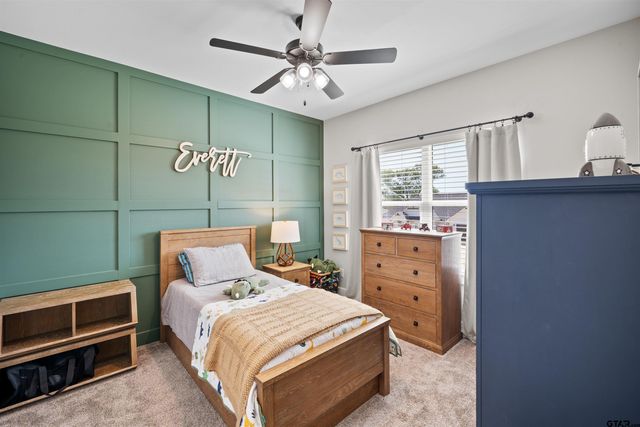 15273 Madison Ln, Lindale, TX 75771