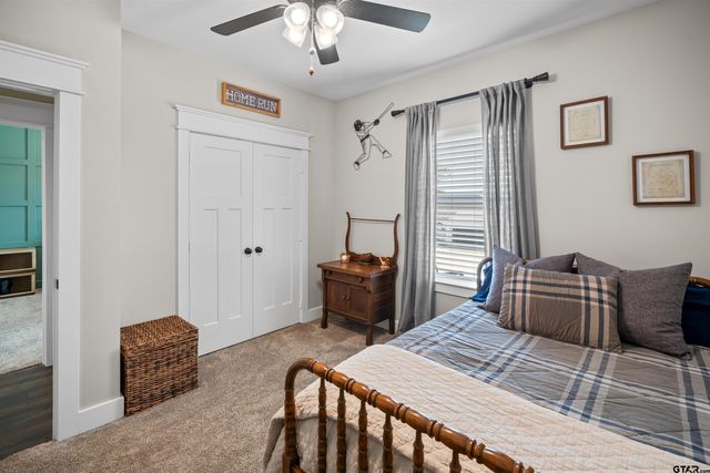 15273 Madison Ln, Lindale, TX 75771