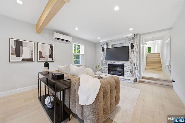 40 Dean Drive, Tenafly, NJ 07670