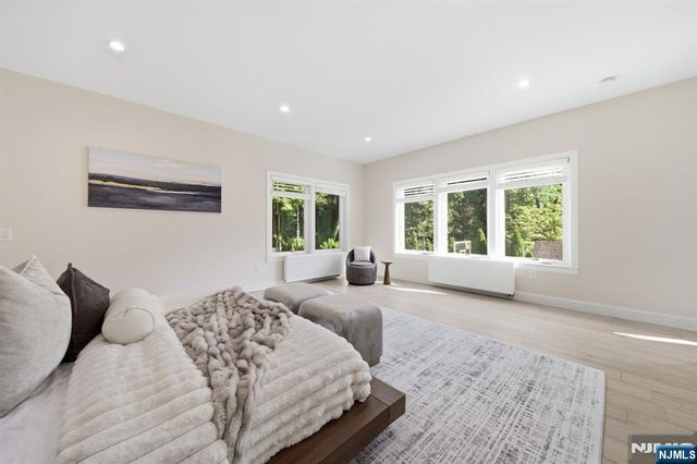 40 Dean Drive, Tenafly, NJ 07670