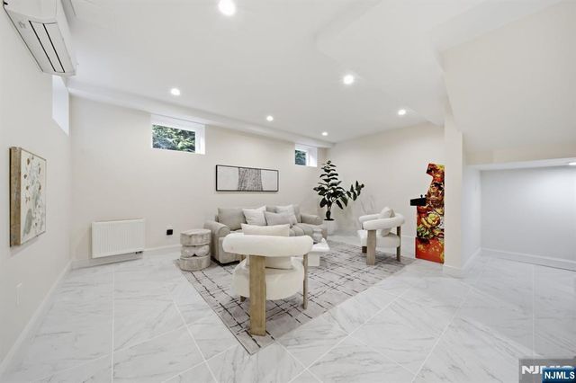 40 Dean Drive, Tenafly, NJ 07670