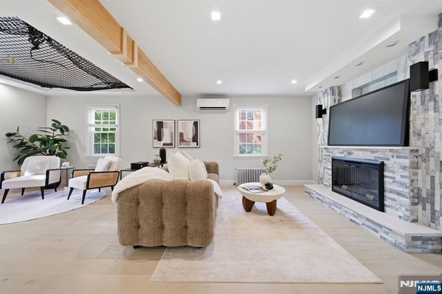 40 Dean Drive, Tenafly, NJ 07670
