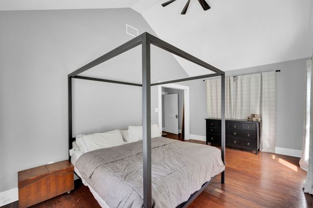 806 N Preston Street, Ennis, TX 75119