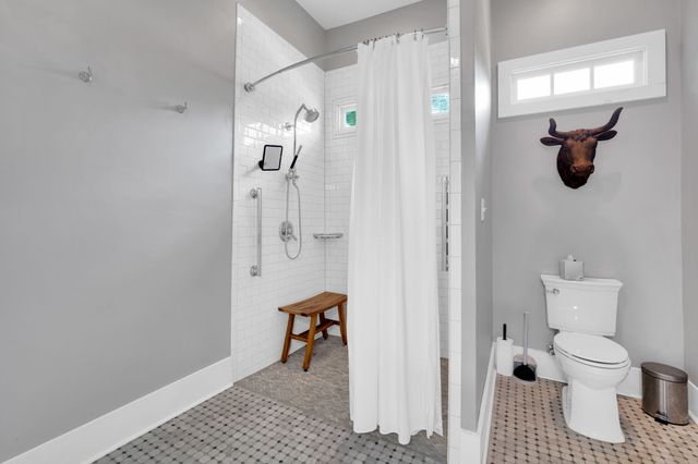 806 N Preston Street, Ennis, TX 75119