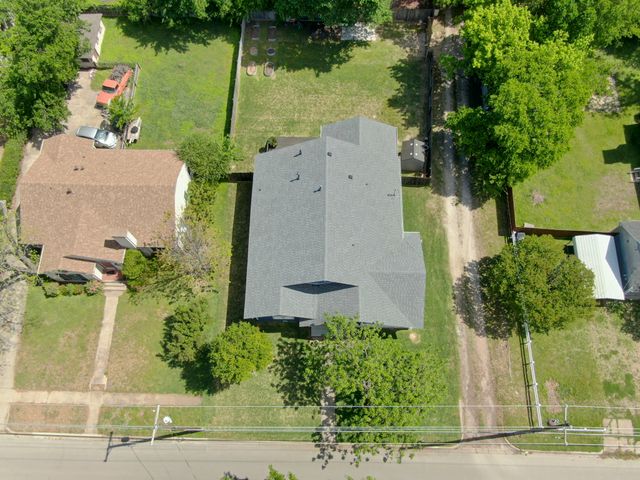 806 N Preston Street, Ennis, TX 75119