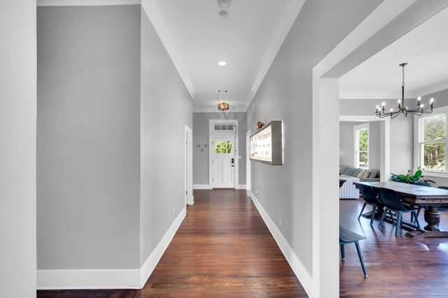 806 N Preston Street, Ennis, TX 75119