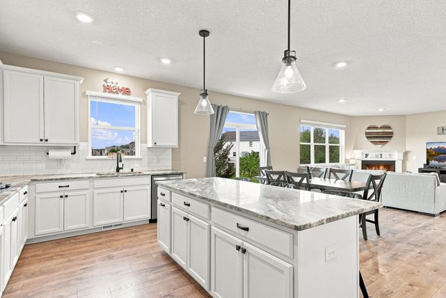 11572 Pineridge Way N, Dayton, MN 55327