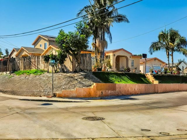 2306 Modesto, San Diego, CA 92105