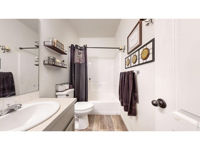 517 Dee Rd, Johnstown, CO 80534