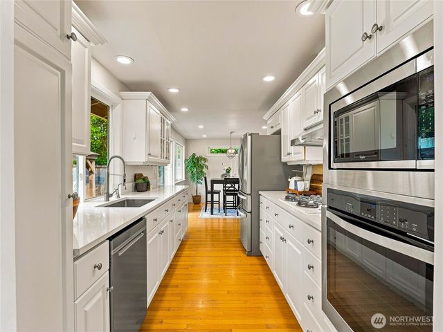 10404 NE 198th Street, Bothell, WA 98011