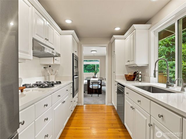 10404 NE 198th Street, Bothell, WA 98011