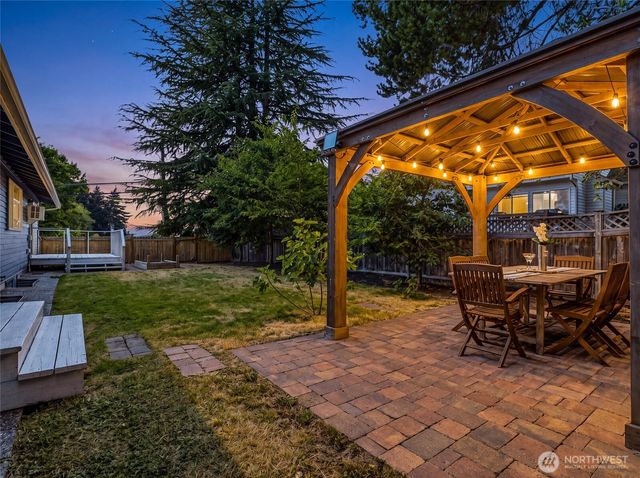 10404 NE 198th Street, Bothell, WA 98011