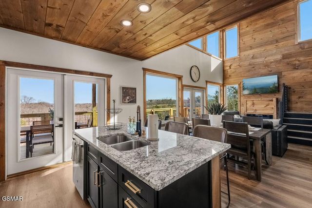 1567 Rainbow Ridge Way, Sevierville, TN 37862