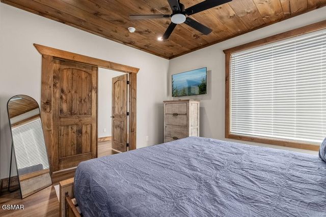 1567 Rainbow Ridge Way, Sevierville, TN 37862
