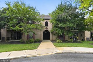 710 WASHINGTON PL #10, Chesterbrook, PA 19087
