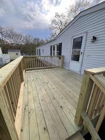 7 Chestnut St, Rockland, MA 02370