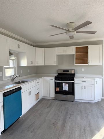 7 Chestnut St, Rockland, MA 02370