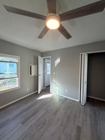7 Chestnut St, Rockland, MA 02370