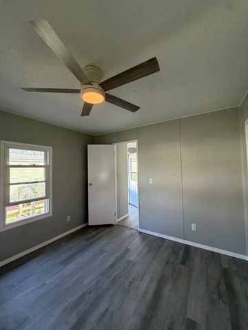 7 Chestnut St, Rockland, MA 02370
