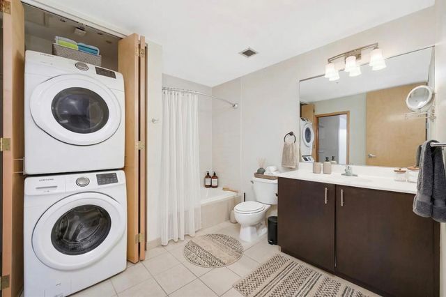 45 University Avenue SE 415, Minneapolis, MN 55414