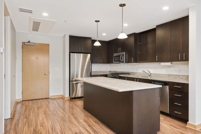 45 University Avenue SE 415, Minneapolis, MN 55414