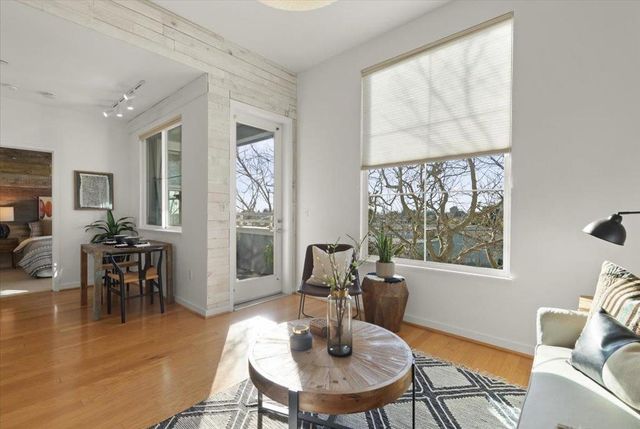 1066 41st Avenue A303, Capitola, CA 95010