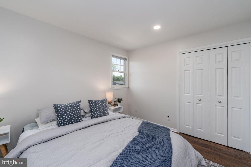 Image 26 of property listing at 428 SUDBURY RD, Linthicum Heights, MD 21090