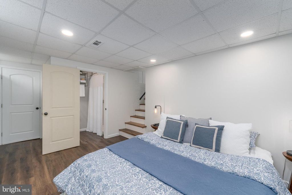 Image 28 of property listing at 428 SUDBURY RD, Linthicum Heights, MD 21090