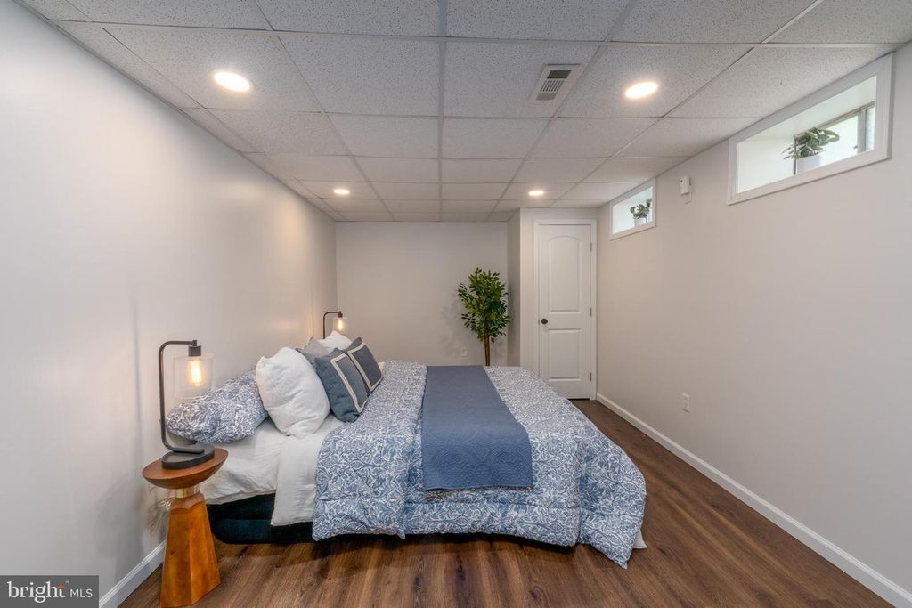 Image 30 of property listing at 428 SUDBURY RD, Linthicum Heights, MD 21090