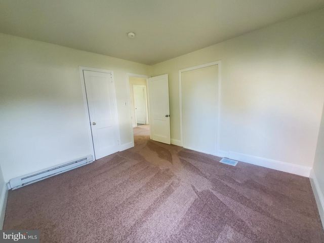 73 UPLAND AVE, Dover, DE 19901