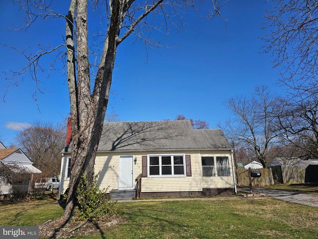 73 UPLAND AVE, Dover, DE 19901